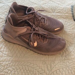 GUC Nike free running shoes